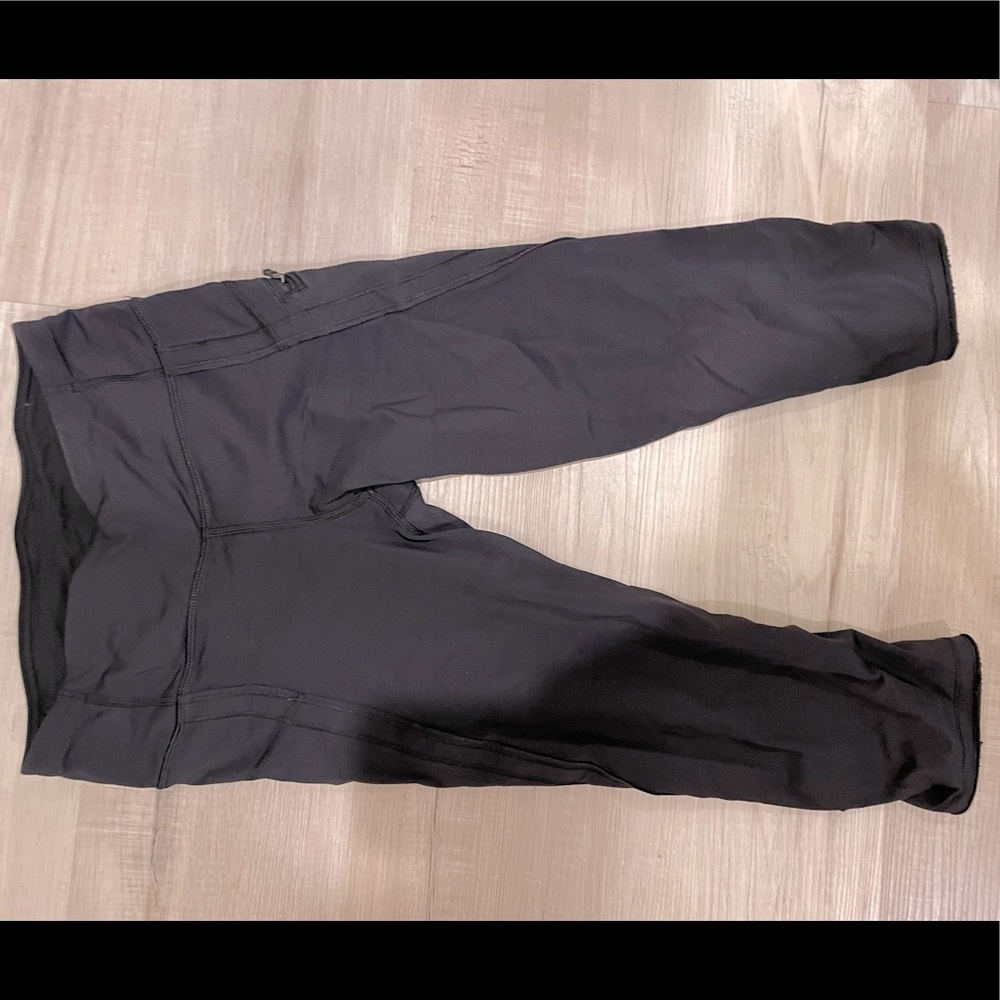 Lululemon crop leggings